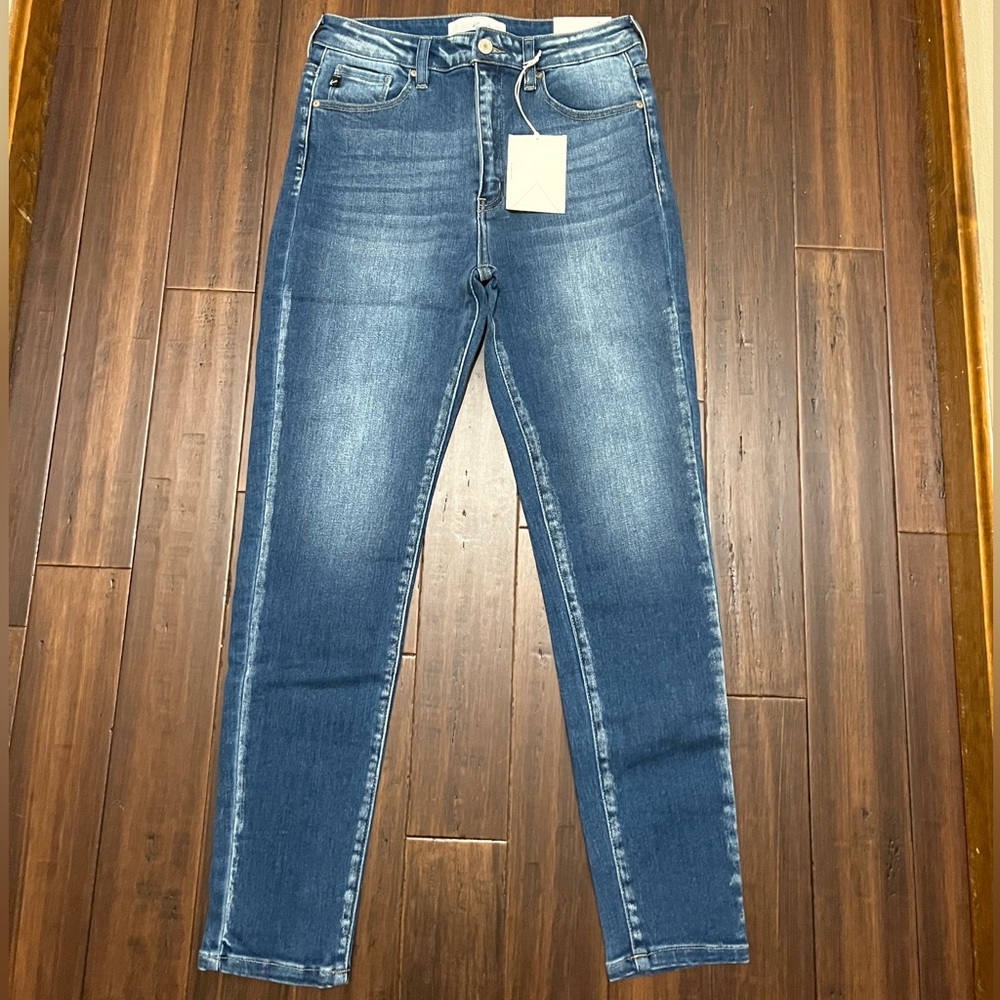 NWT kancan high rise skinny Jean
